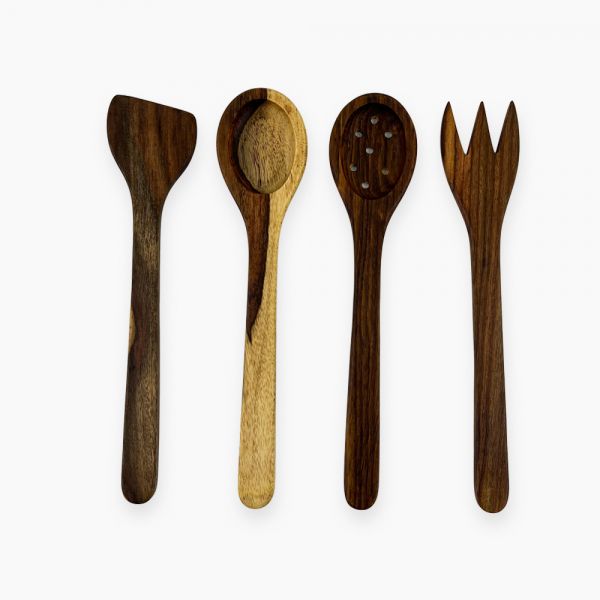 Set of 4 wooden spoons A