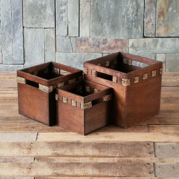 Set of 3 square baskets with buckle hands