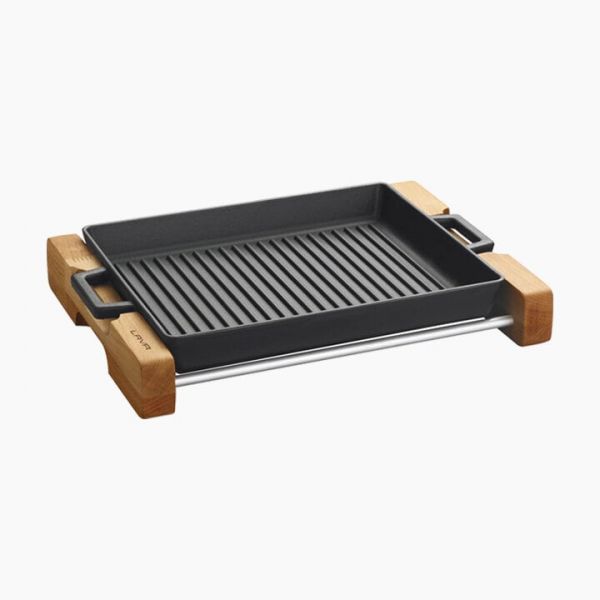 Griddle/Grill, integral metal handles and wooden service stand  26x32 cm